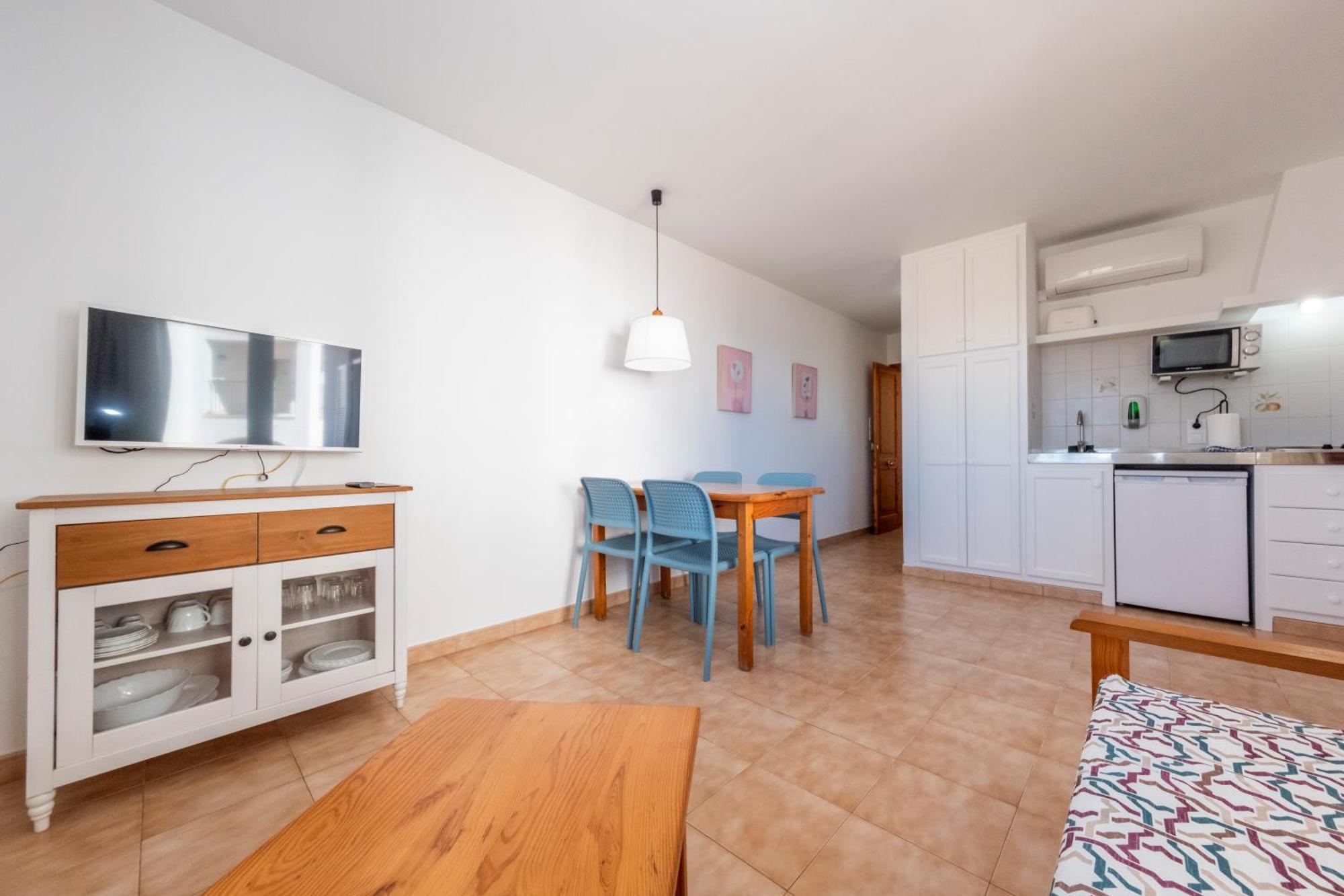 Apartamentos Sol Ponent กาลาบลังกา ภายนอก รูปภาพ