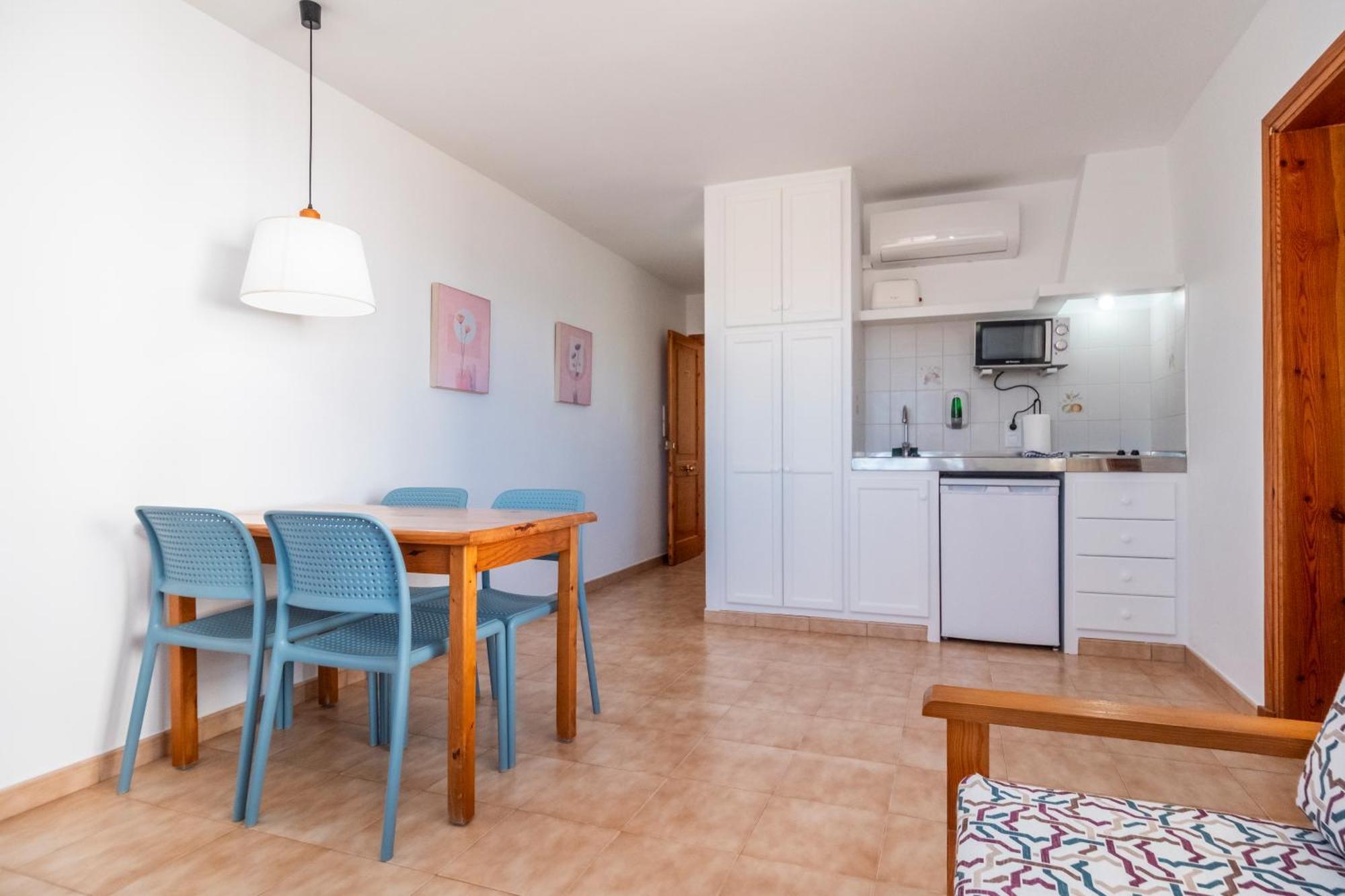 Apartamentos Sol Ponent กาลาบลังกา ภายนอก รูปภาพ