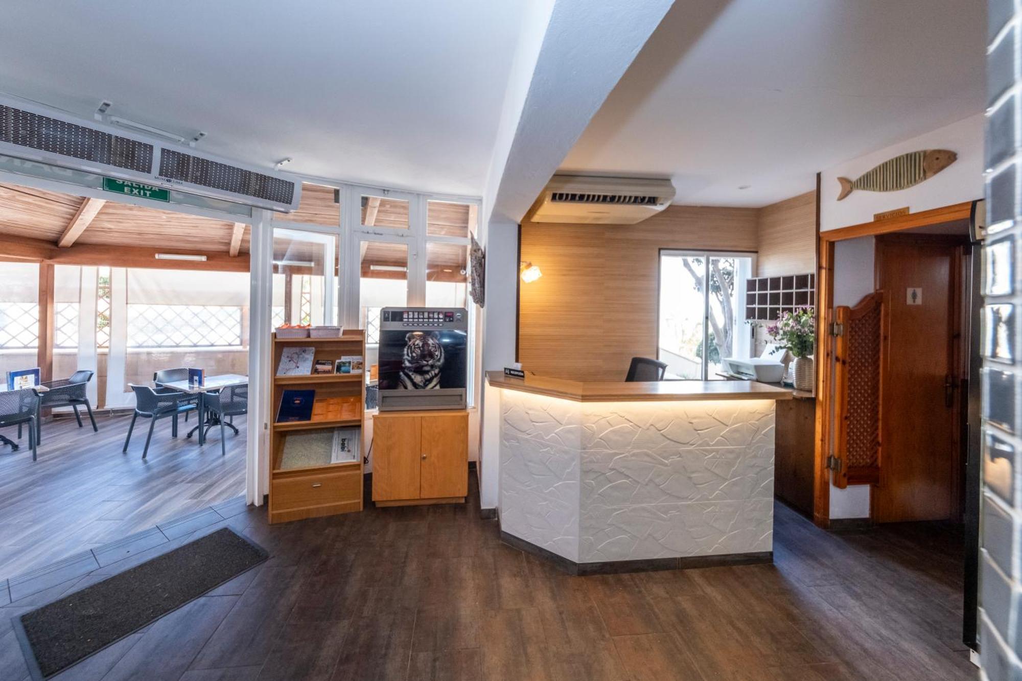 Apartamentos Sol Ponent กาลาบลังกา ภายนอก รูปภาพ